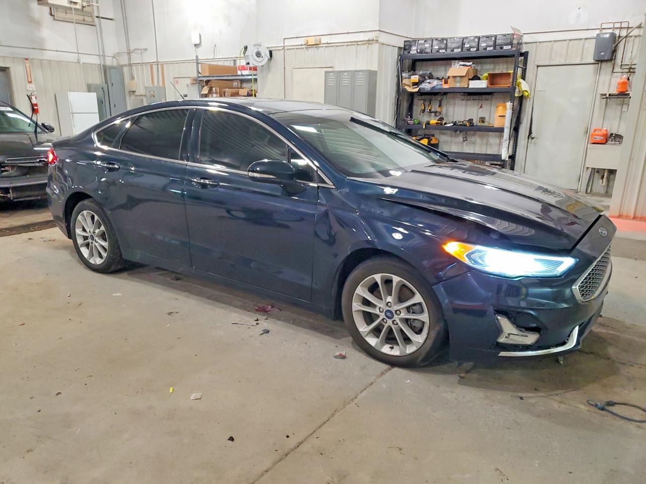 2020 Ford Fusion Titanium - Фото 4