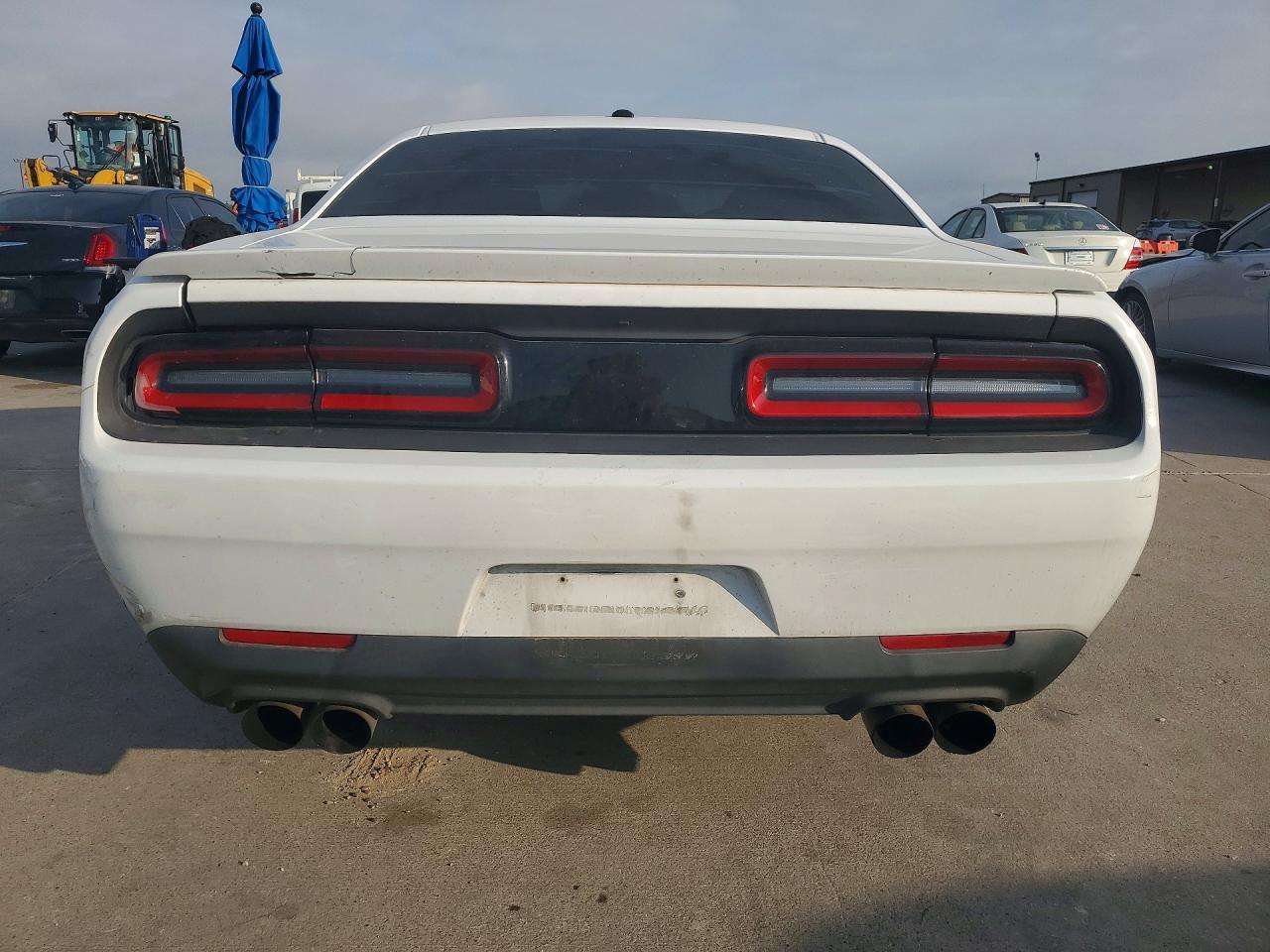 2016 Dodge Challenger R - Фото 6