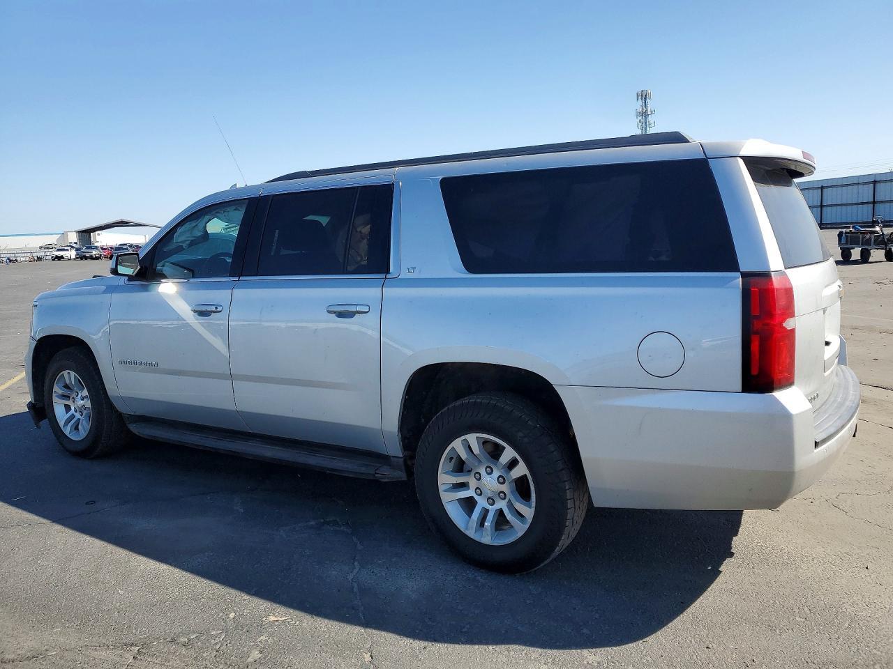 2020 Chevrolet Suburban Lt 1500 4Wd - Фото 2