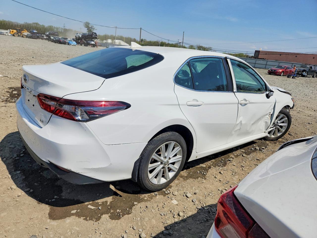 2023 Toyota Camry Le - Image 3