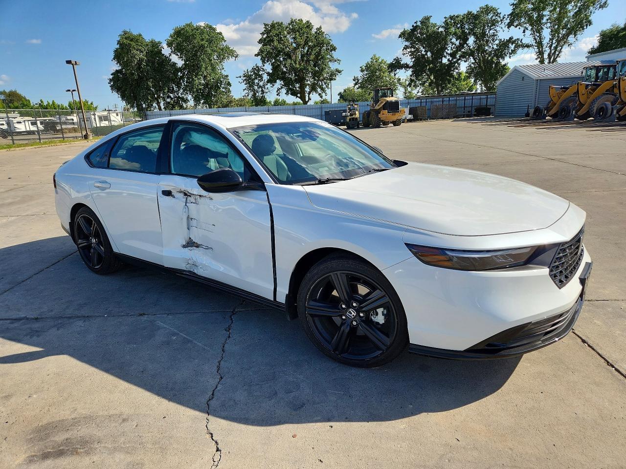 2024 Honda Accord Hybrid Sport-L - Image 4