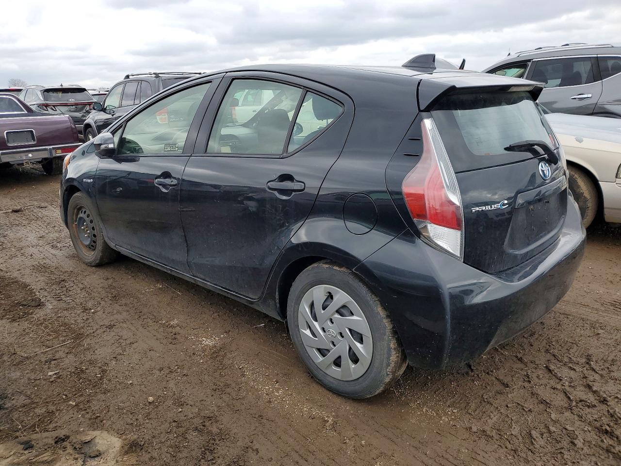 2016 Toyota Prius C Two - Фото 2