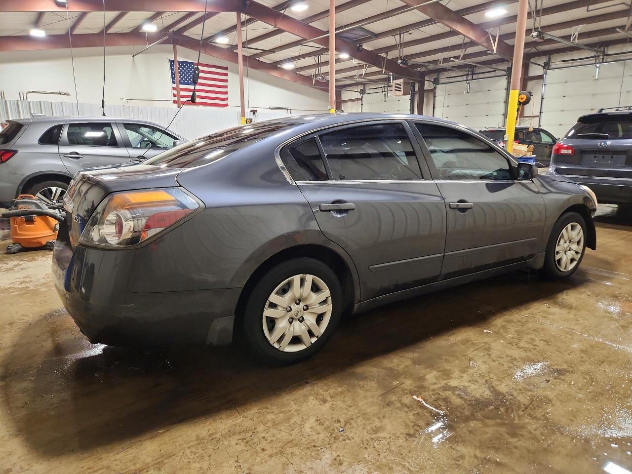 2010 Nissan Altima 2.5 - Фото 3