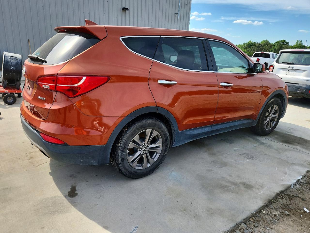 2013 Hyundai Santa Fe Sport 2.4L - Image 3