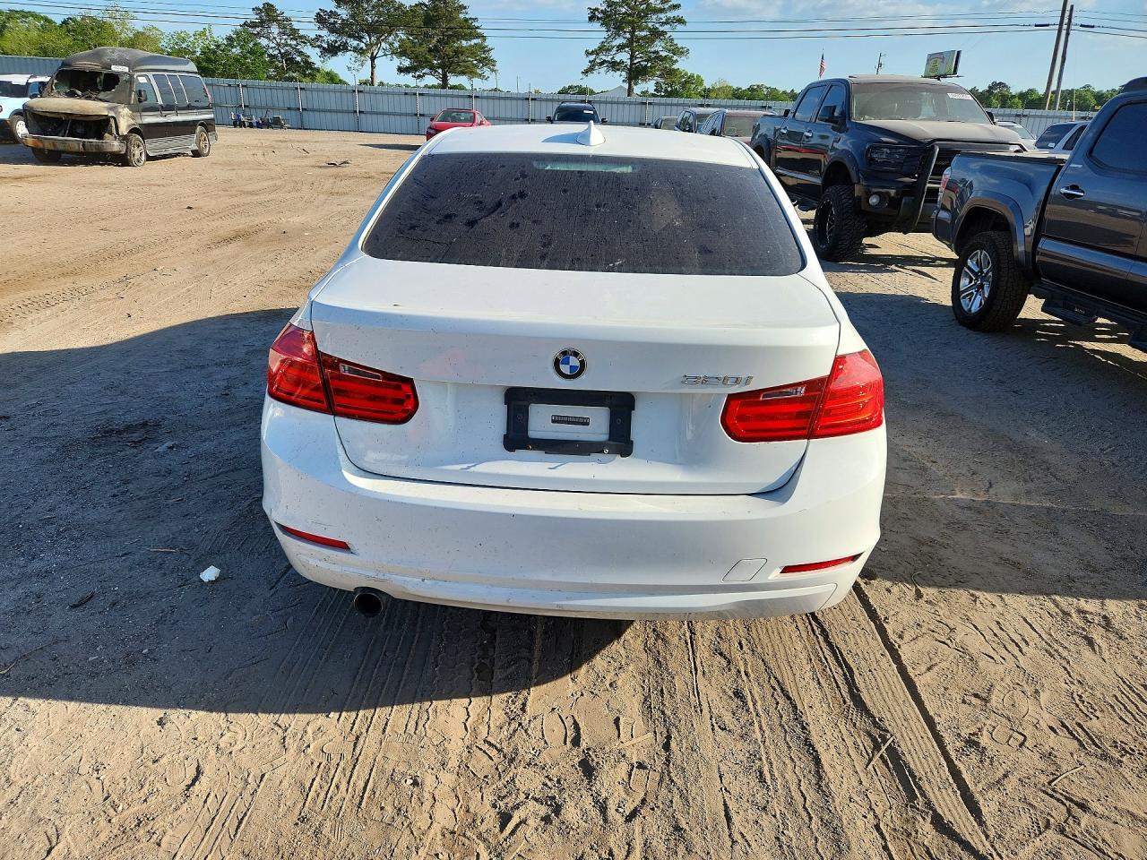 2015 BMW 320 I - Фото 6