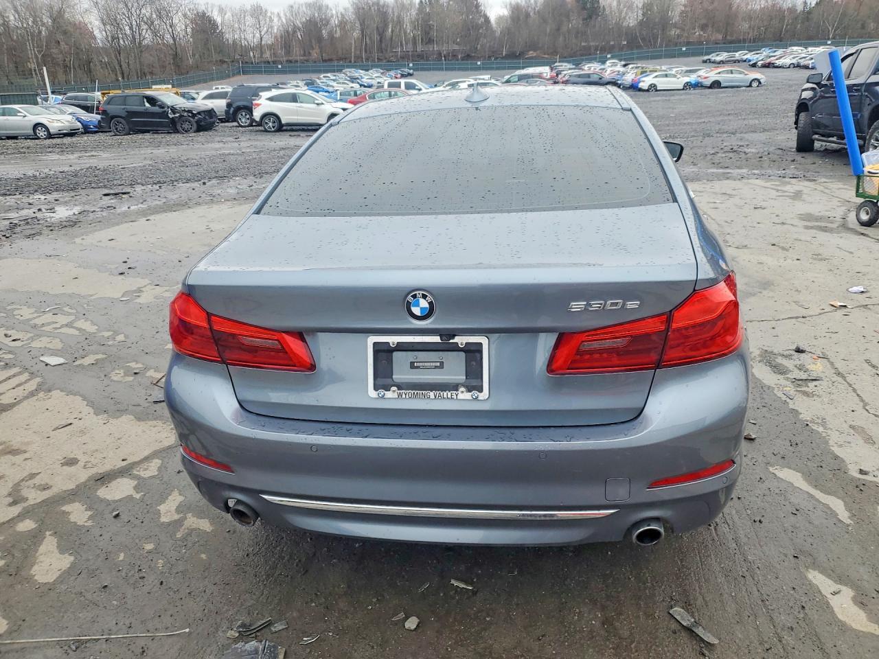 2019 BMW 530Xe - Image 6