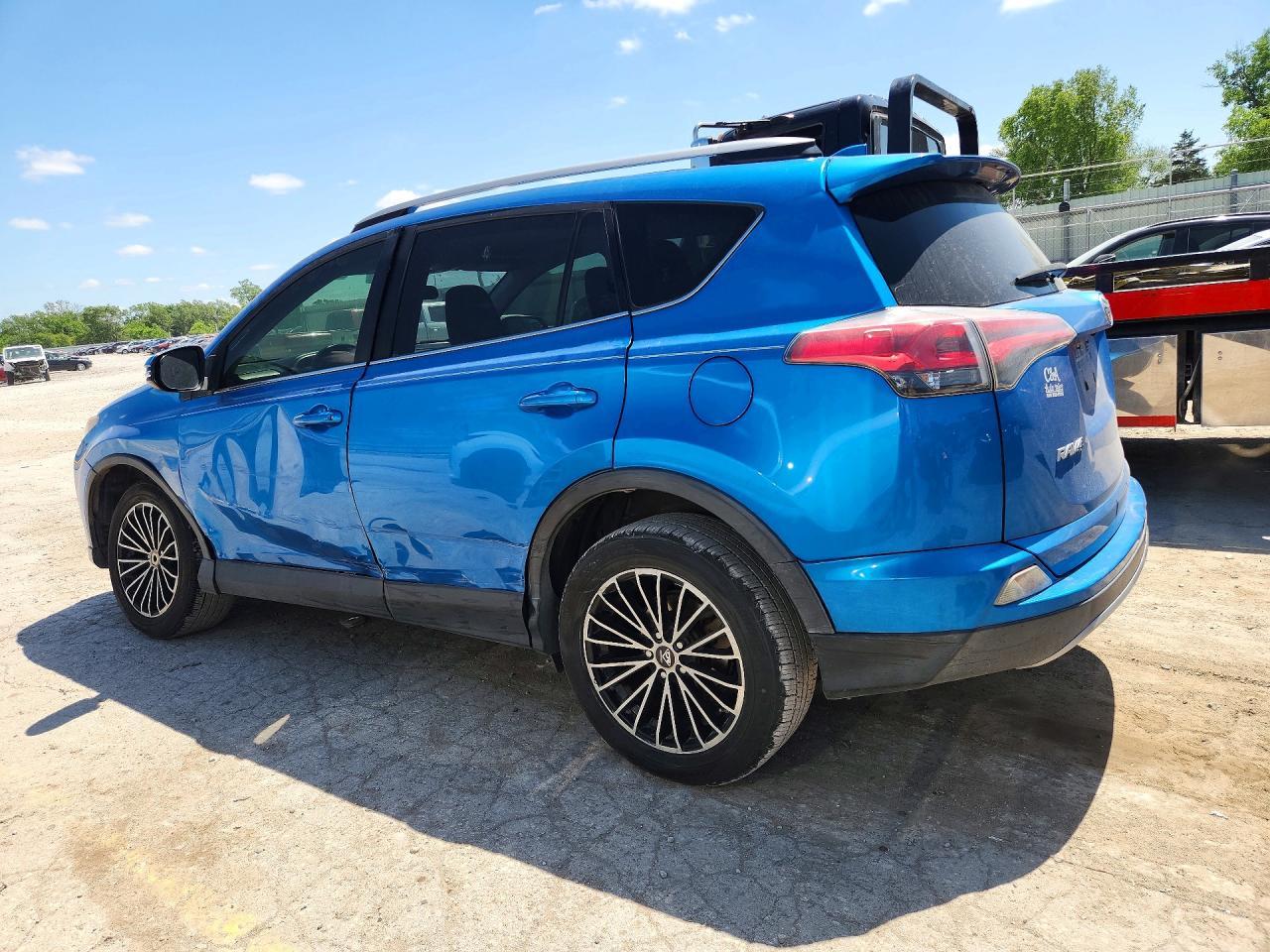 2017 Toyota Rav4 Xle - Image 2