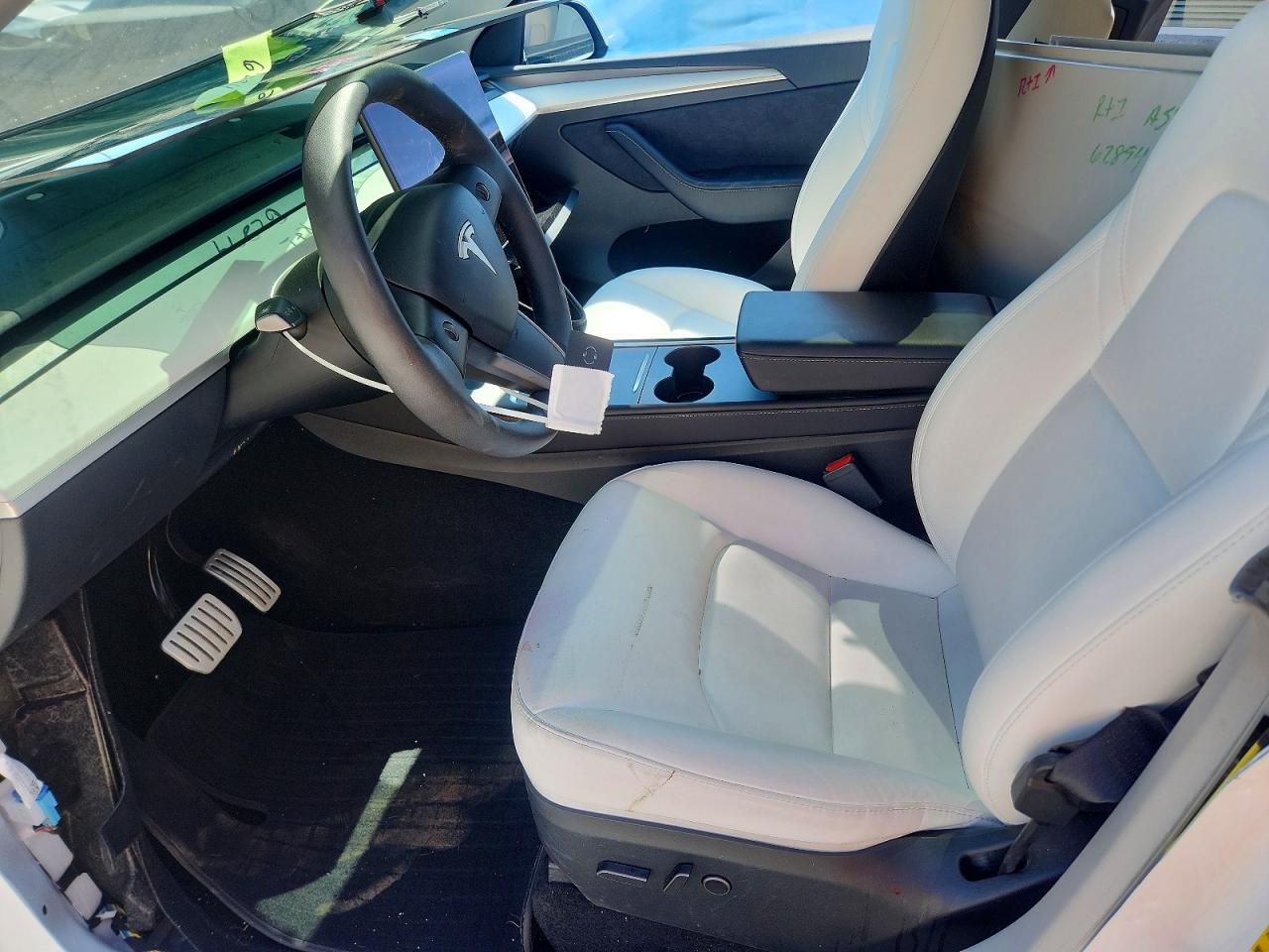 2023 Tesla Model Y - Фото 7