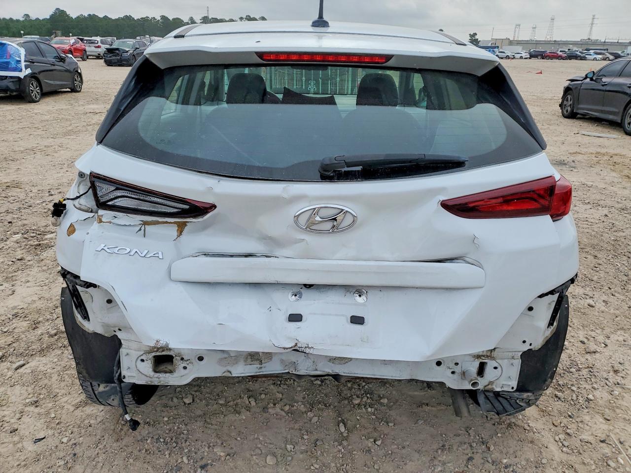 2021 Hyundai Kona Se - Фото 6