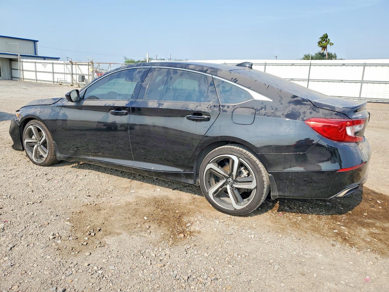 2022 Honda Accord Sport - Фото 2