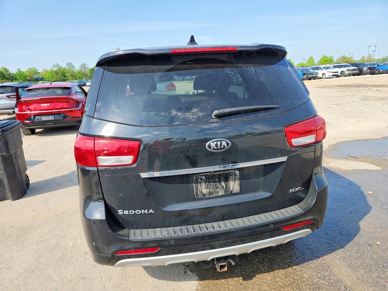 2016 Kia Sedona Sxl - Image 6