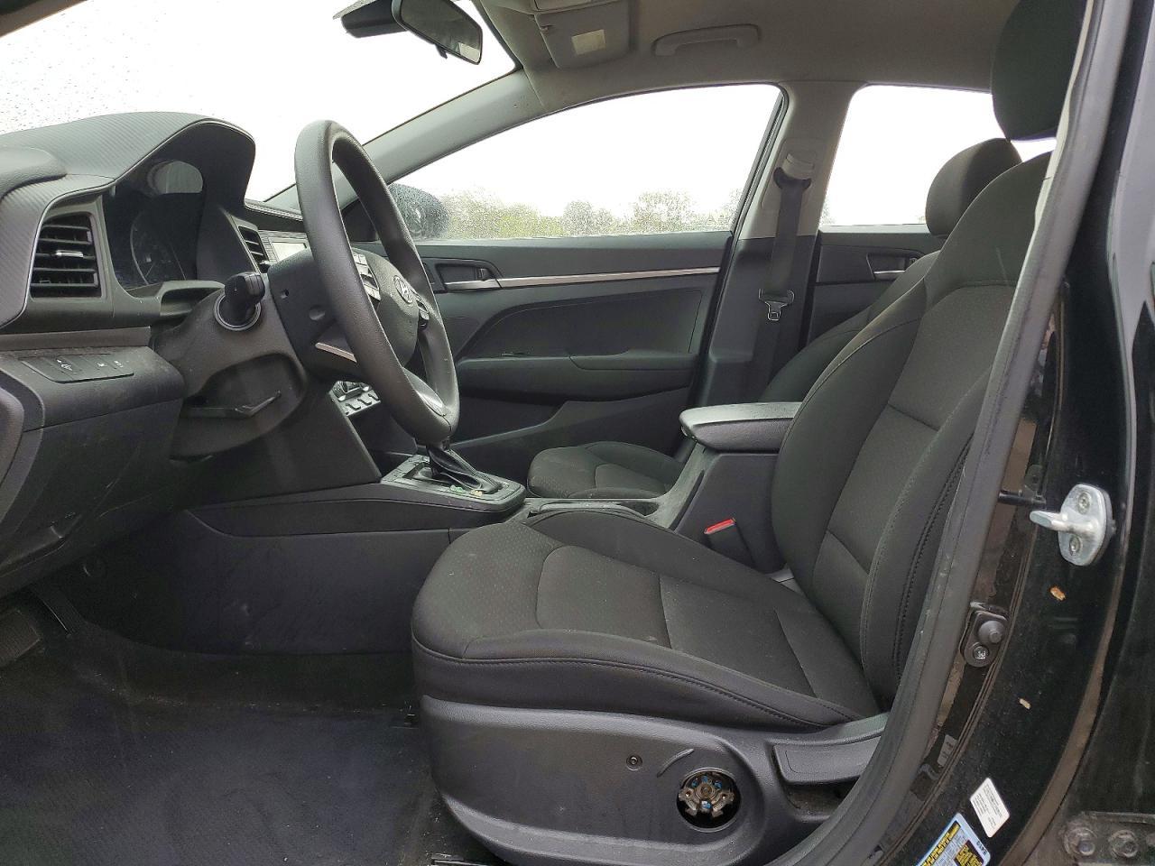 2020 Hyundai Elantra Se - Фото 7