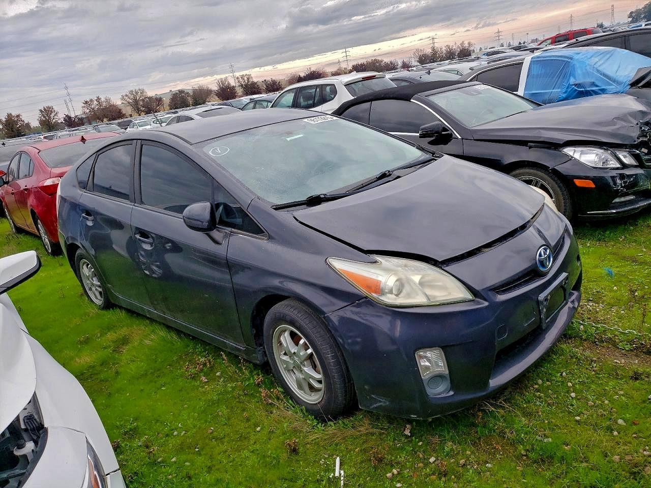 2011 Toyota Prius Two - Фото 4