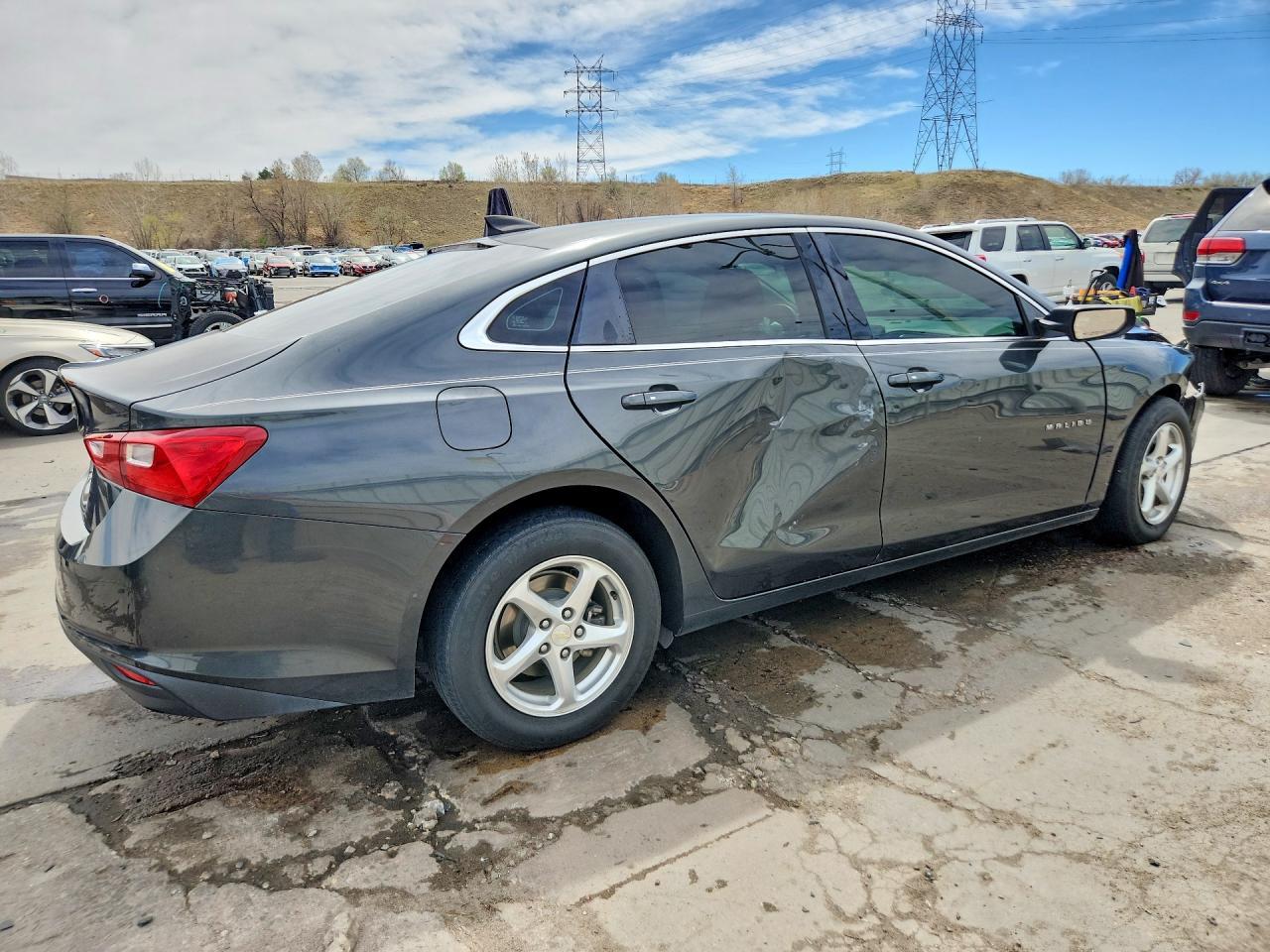 2017 Chevrolet Malibu Ls - Фото 3