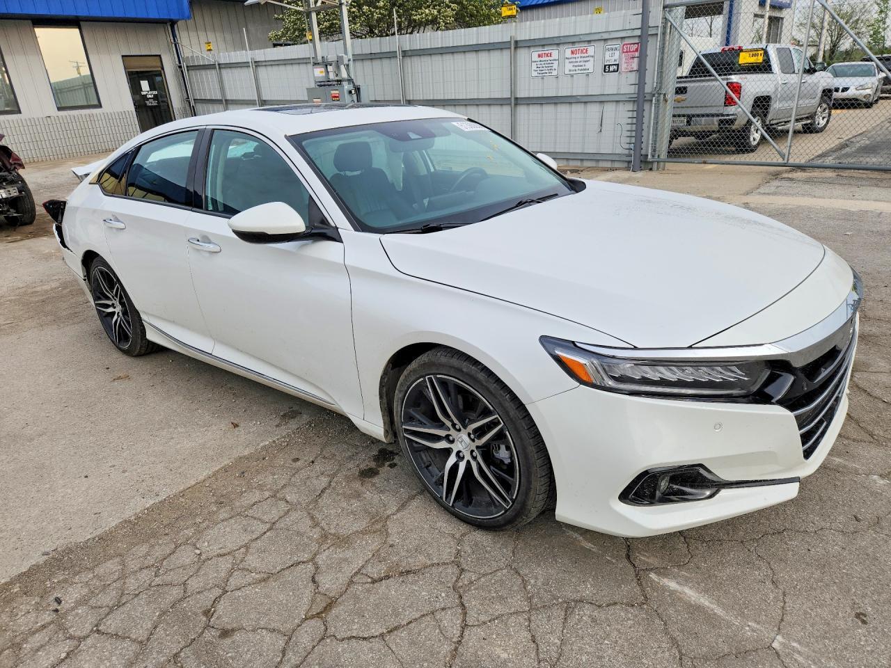 2021 Honda Accord Touring - Image 4