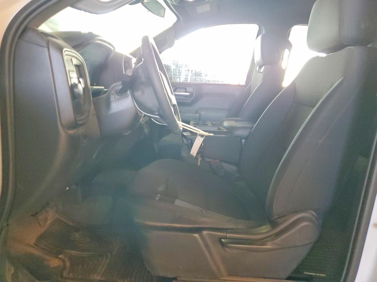 2019 Chevrolet Silverado C1500 - Image 7