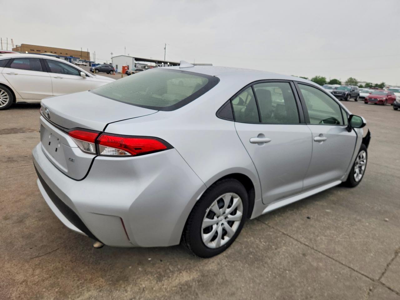 2022 Toyota Corolla Le - Фото 3
