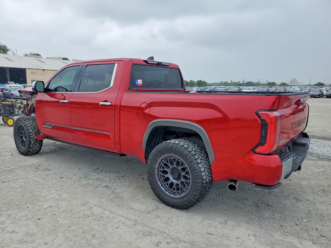 2022 Toyota Tundra 1794 Edition Hv - Image 2