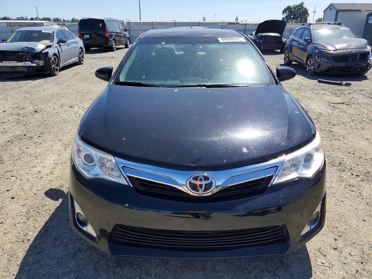 2012 Toyota Camry Hybrid Xle - Image 5