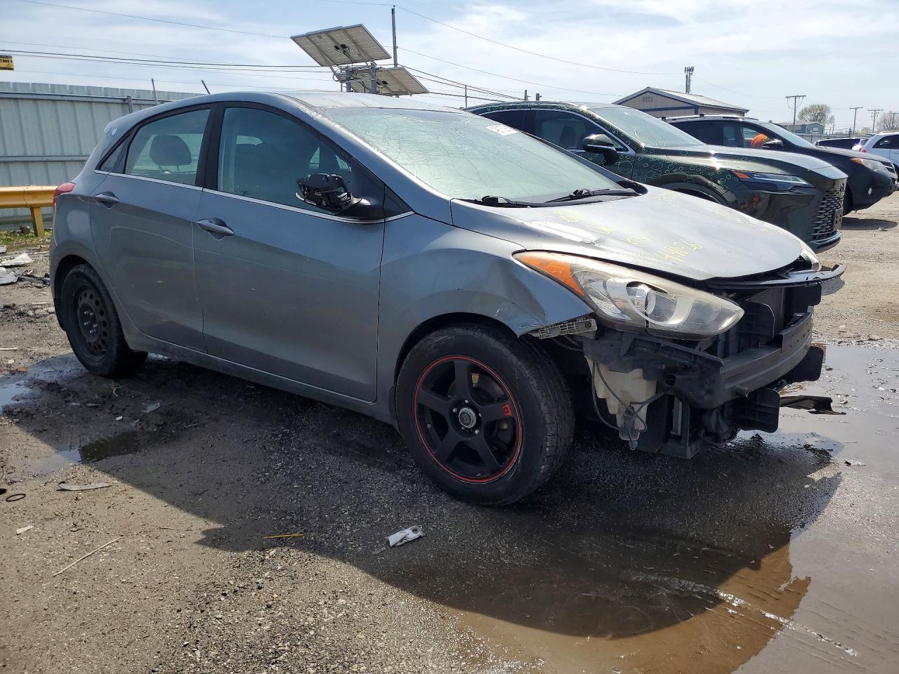 2017 Hyundai Elantra Gt Base - Фото 4