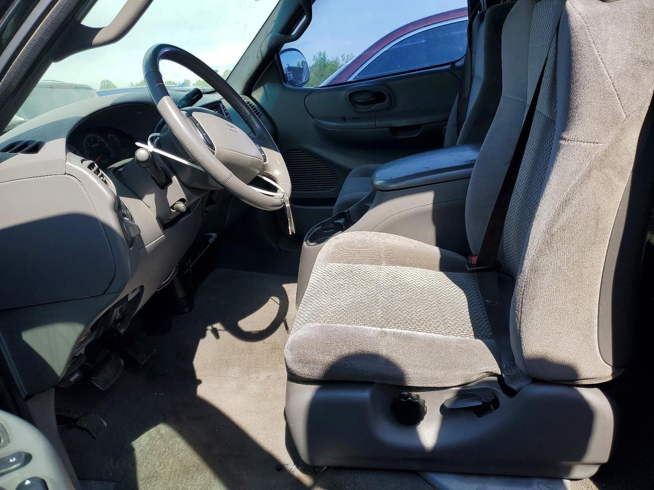 2002 Ford F150 - Фото 7