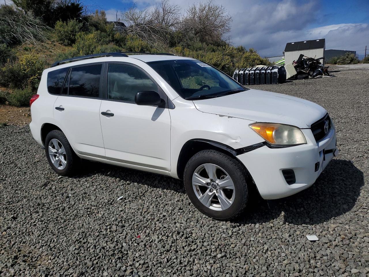 2011 Toyota Rav4 Base - Image 4
