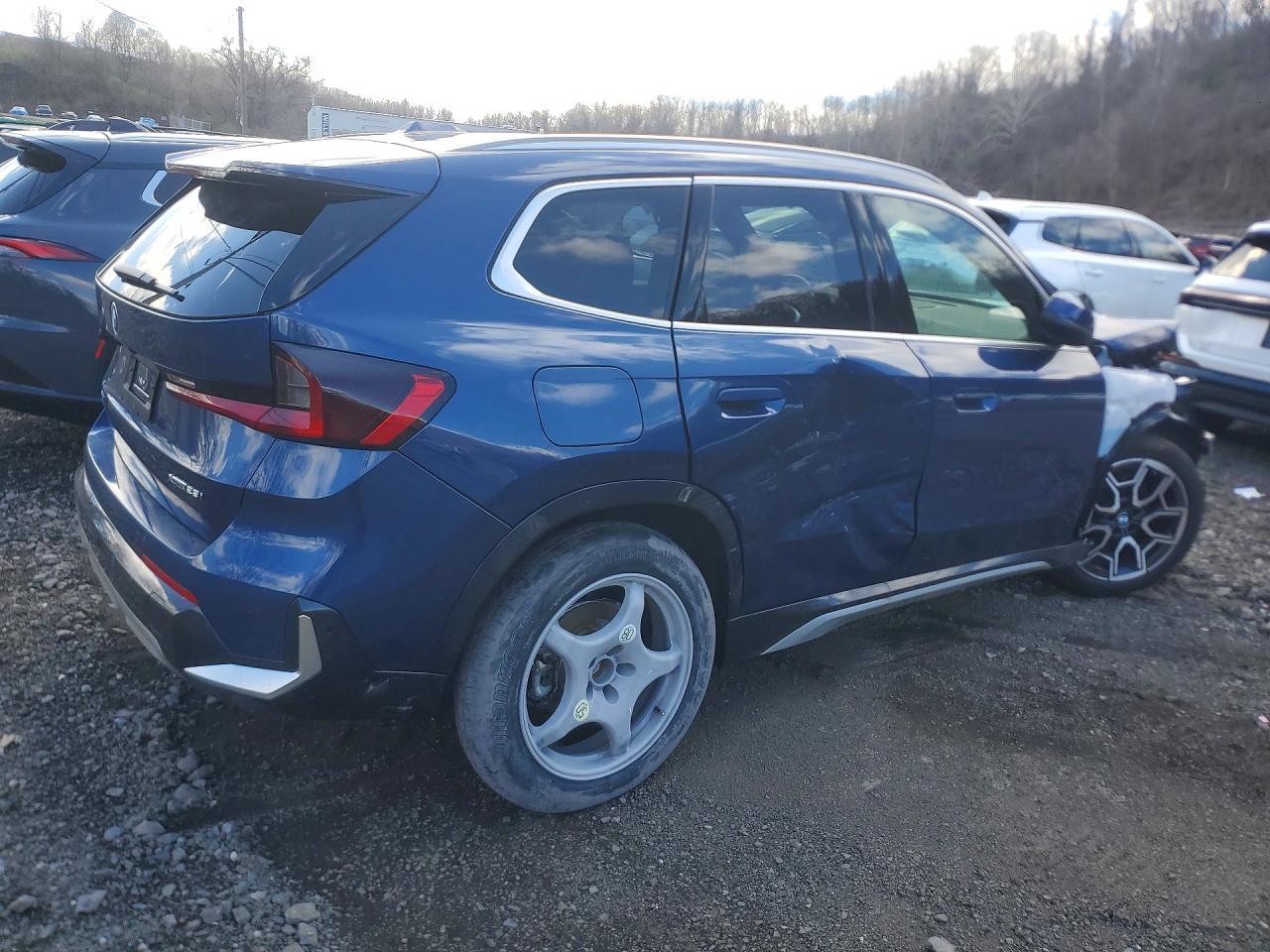 2025 BMW X1 xDrive28I - Фото 3