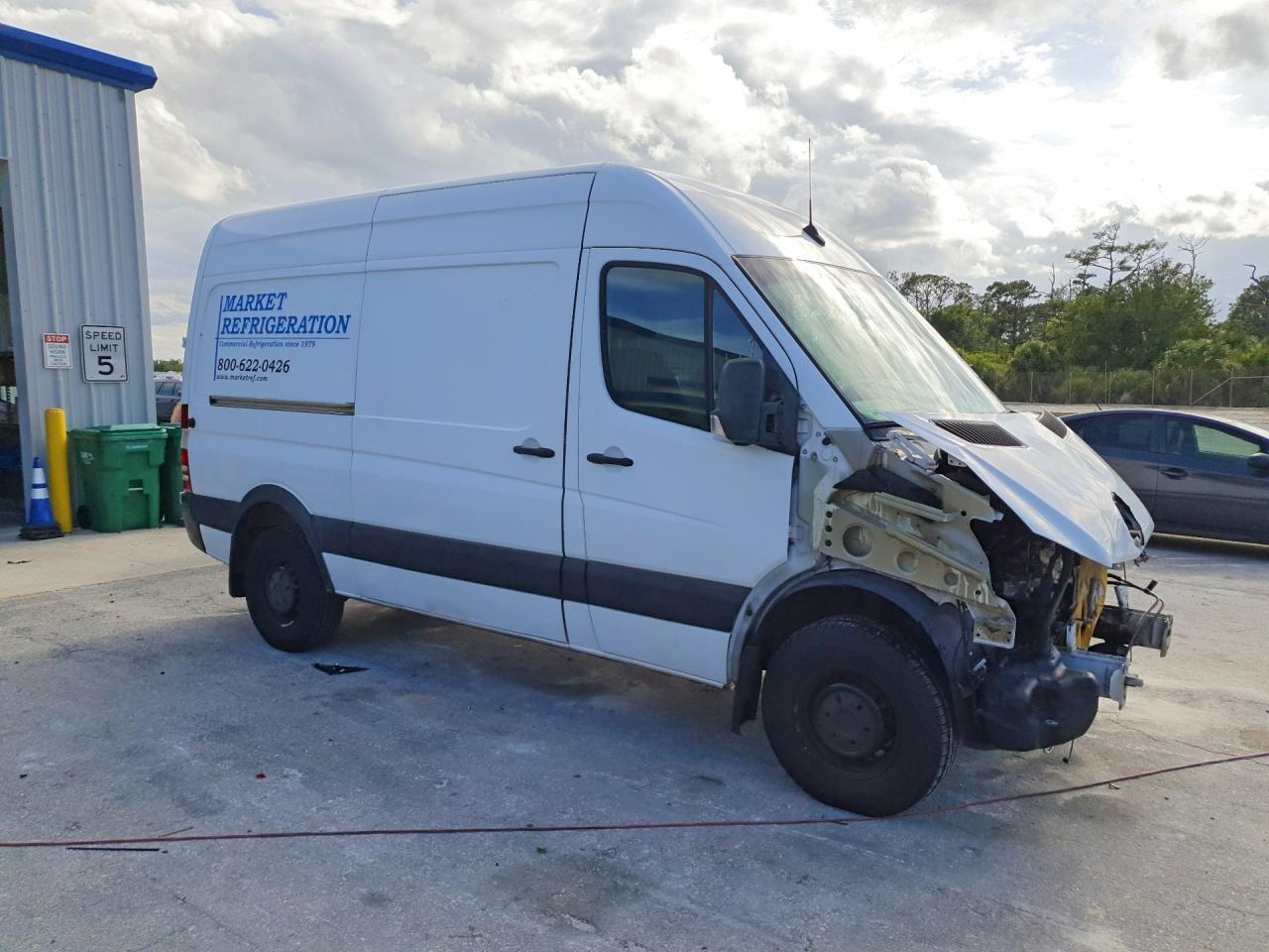 2018 Mercedes Benz Sprinter 2500 Delivery Van - Image 4