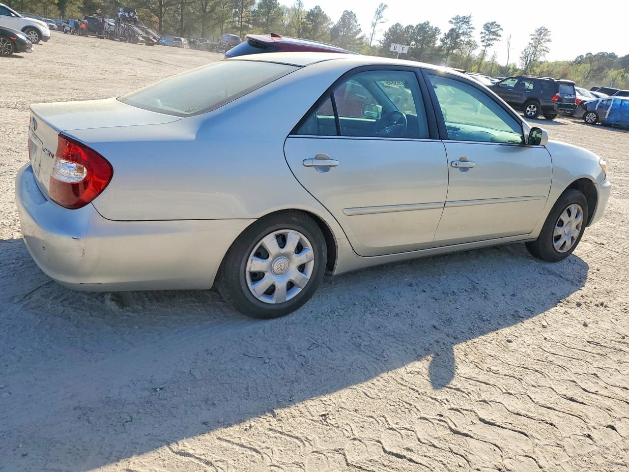 2003 Toyota Camry Le - Фото 3