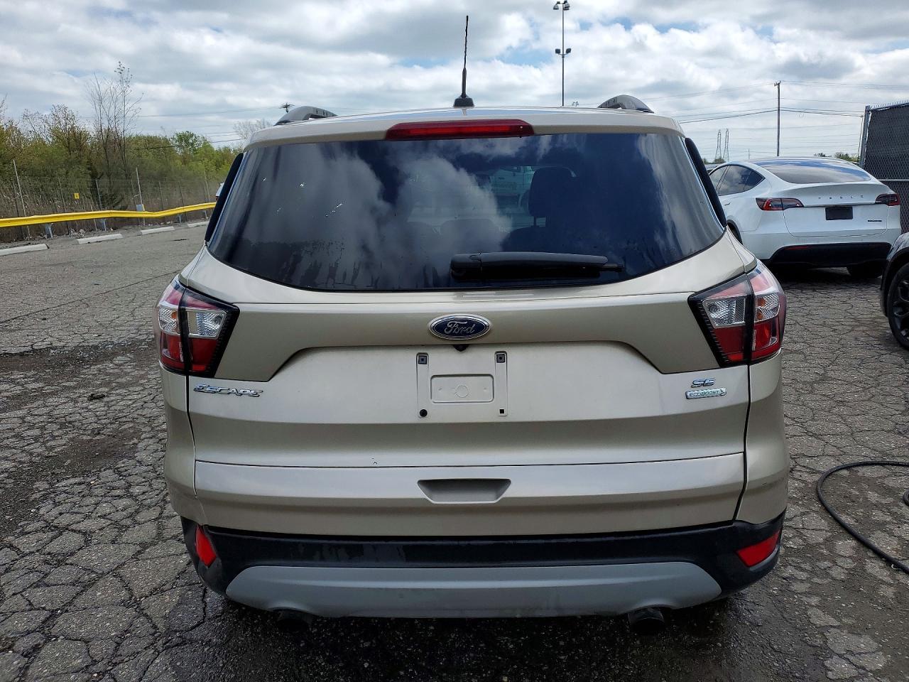 2018 Ford Escape Se - Фото 6