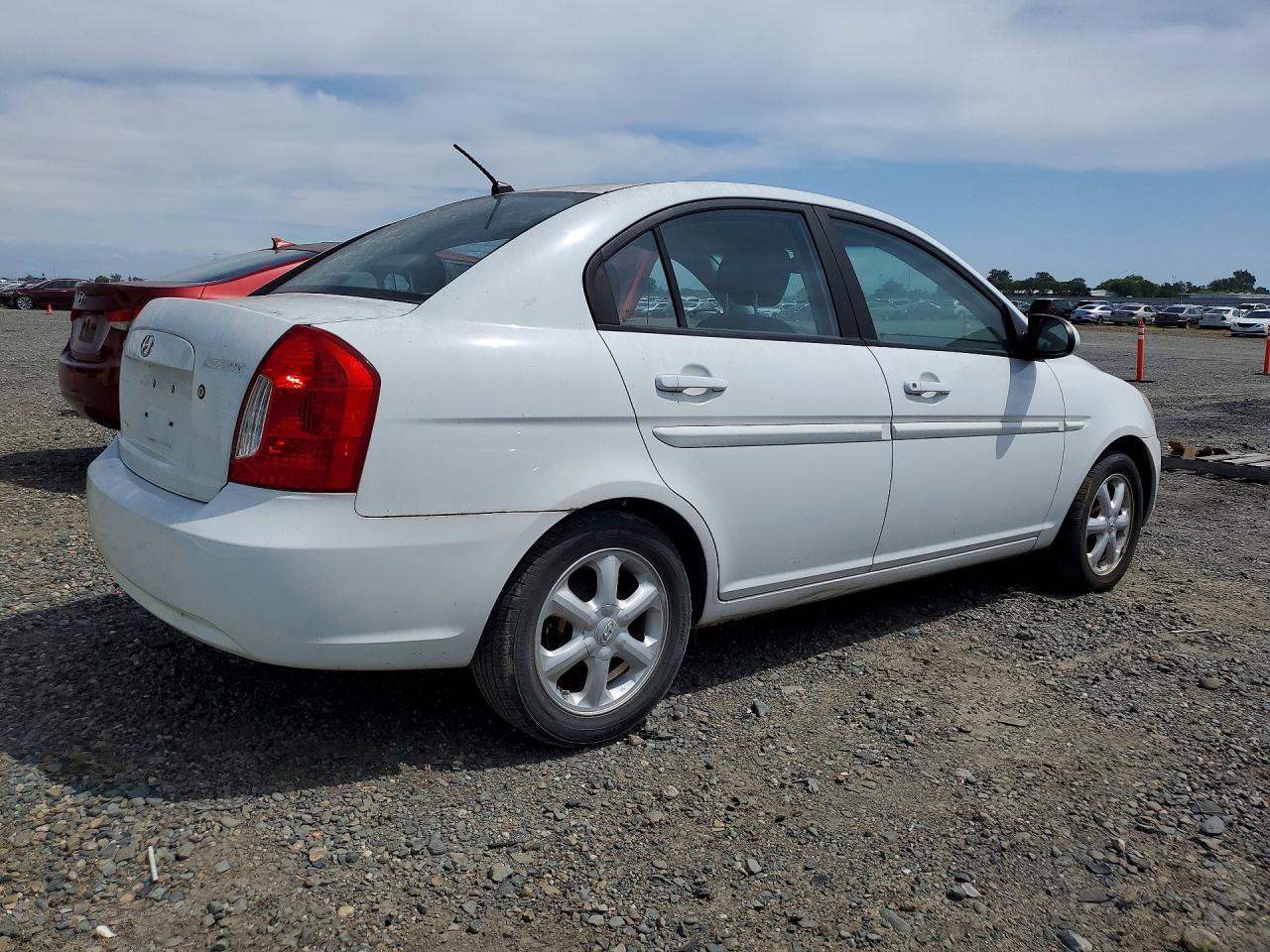 2008 Hyundai Accent Gls - Image 3