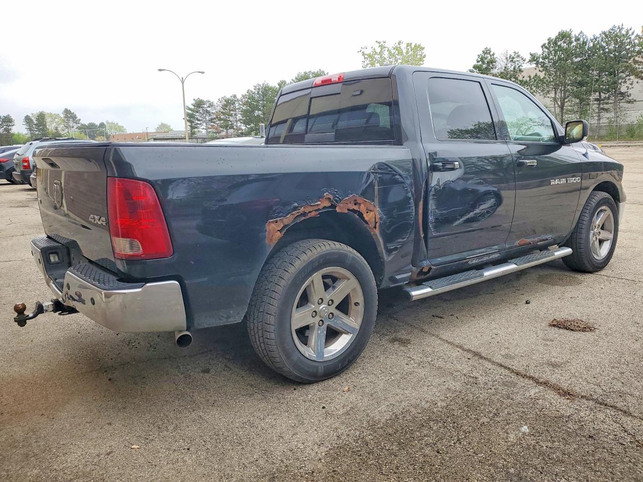 2011 Dodge Ram 1500 - Image 3