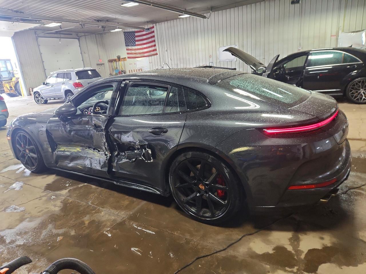 2026 Porsche Panamera Gts - Фото 2