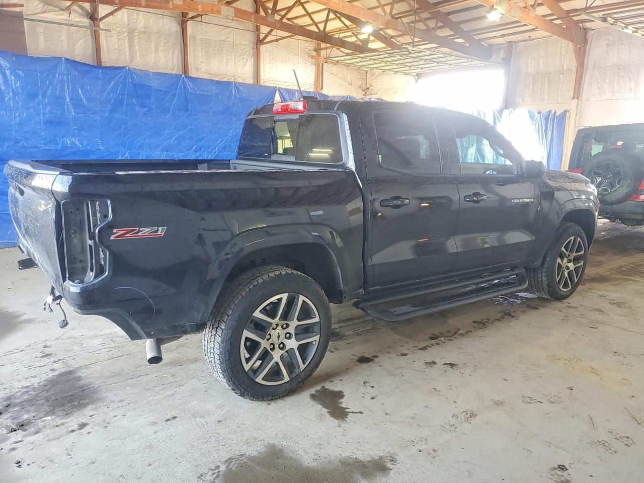 2024 Chevrolet Colorado Z71 - Image 3