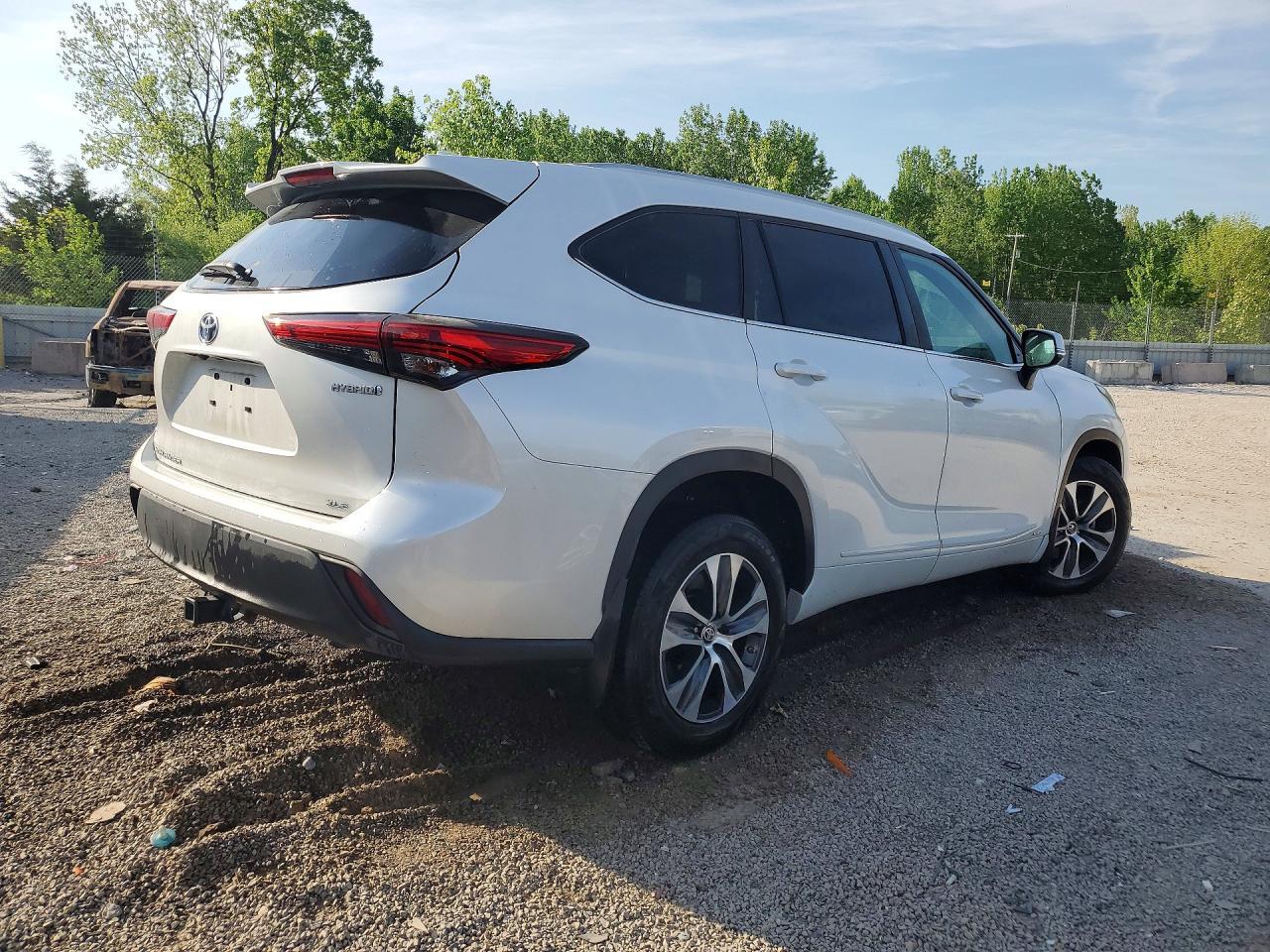 2023 Toyota Highlander Hybrid Xle - Фото 3