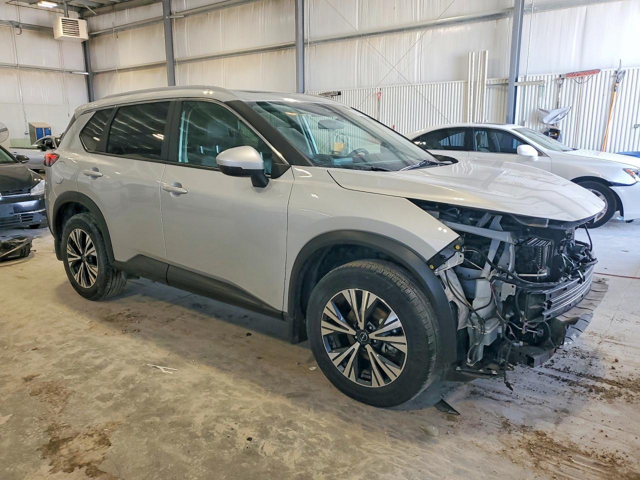 2023 Nissan Rogue Sv - Фото 4