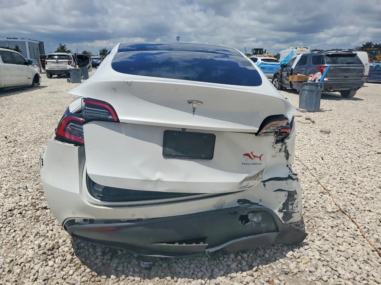 2021 Tesla Model Y - Фото 6