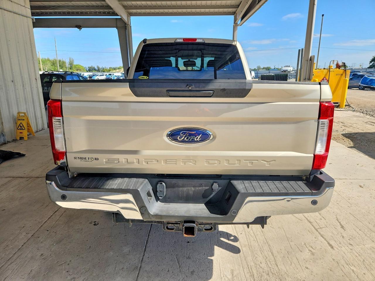 2018 Ford F250 Super Duty - Image 6