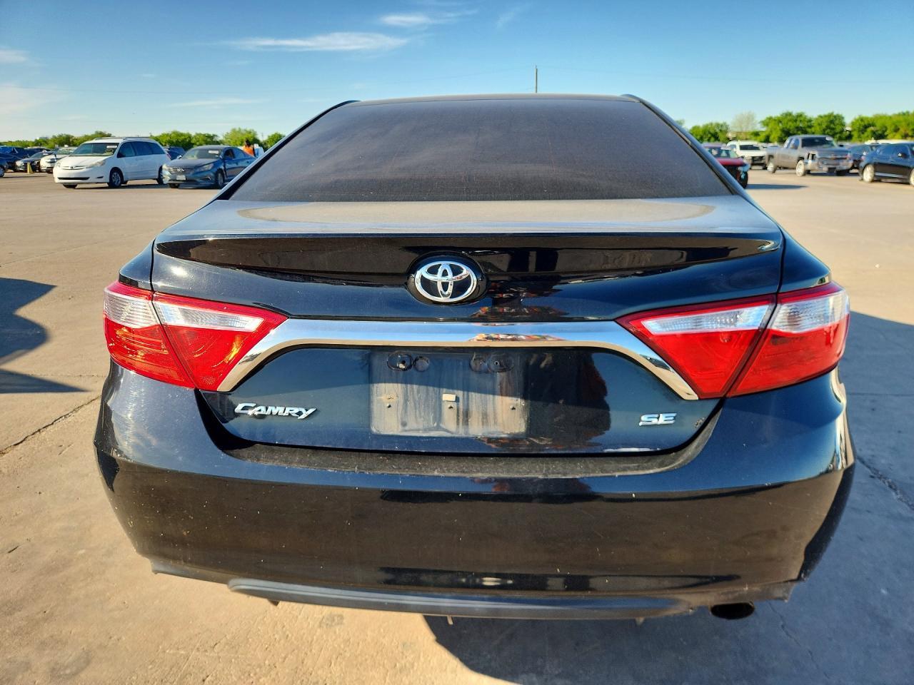 2017 Toyota Camry Se - Image 6