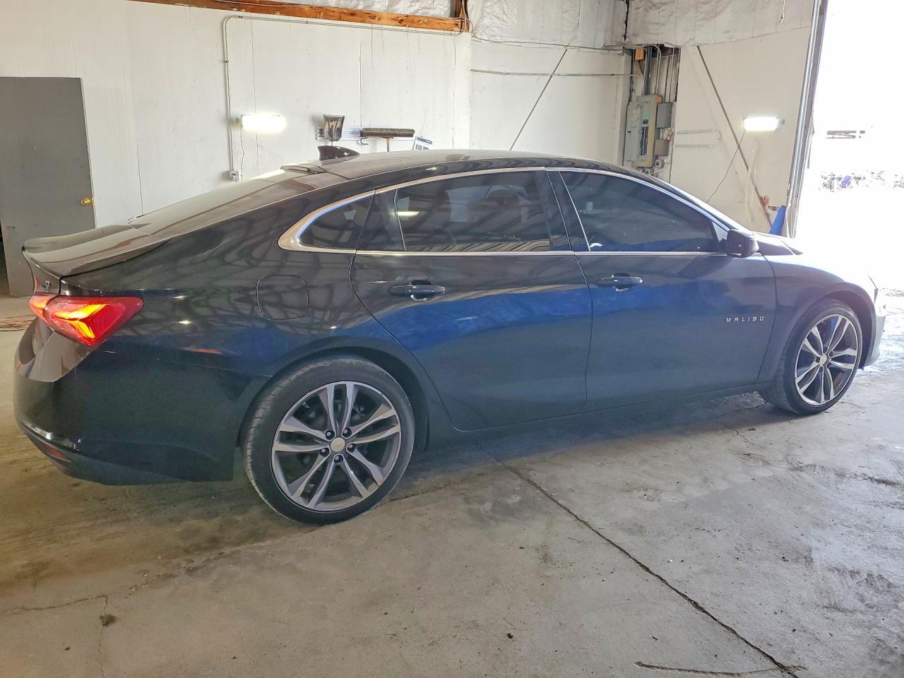 2020 Chevrolet Malibu Lt - Фото 3