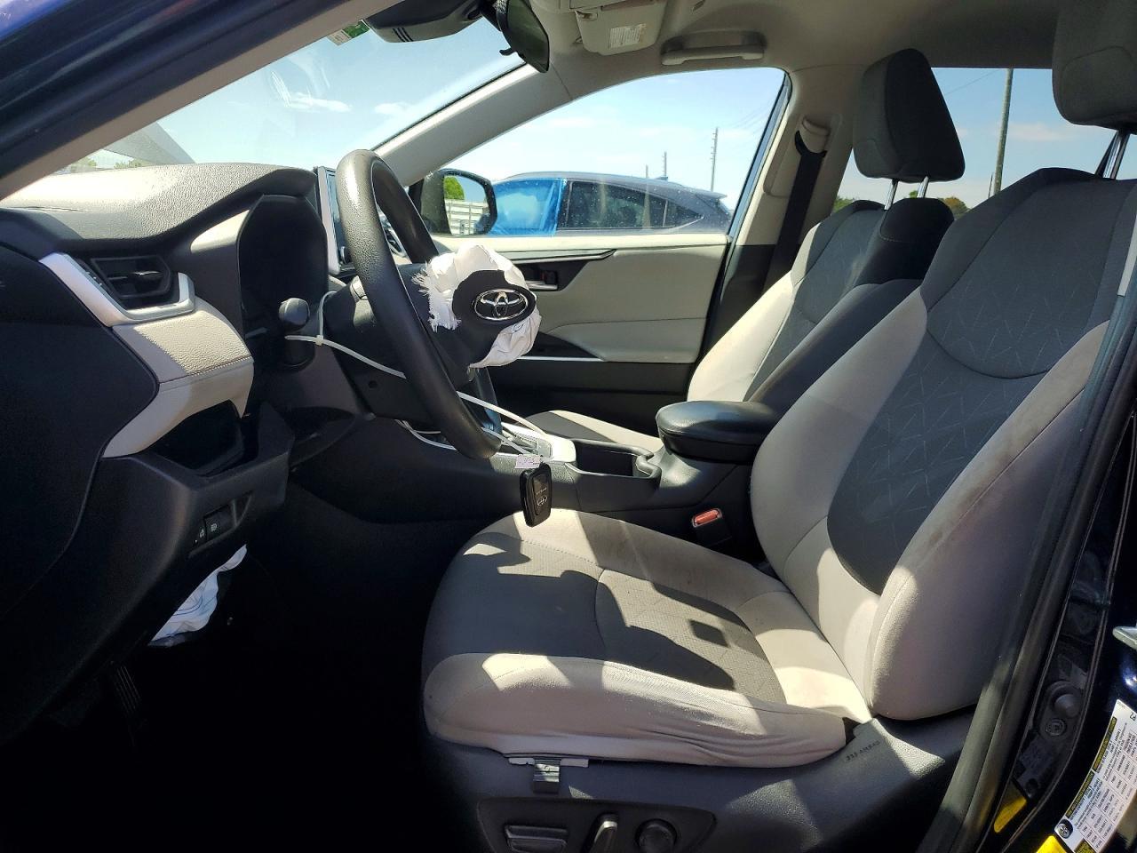 2024 Toyota Rav4 Xle - Image 7
