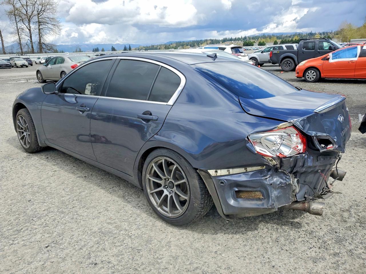 2009 Infiniti G37 Sedan X - Фото 2