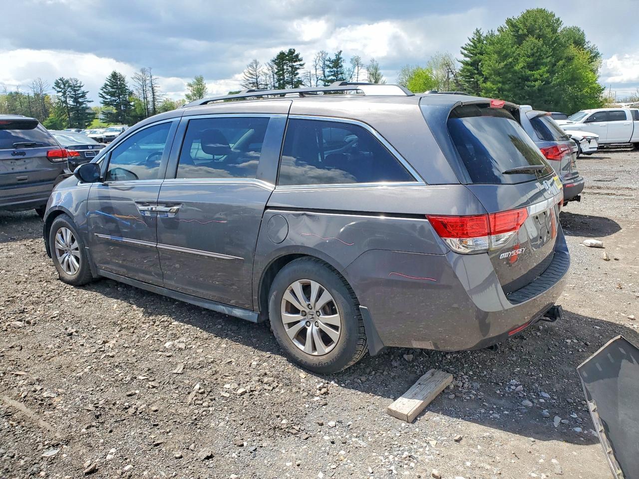 2015 Honda Odyssey Exl - Image 2
