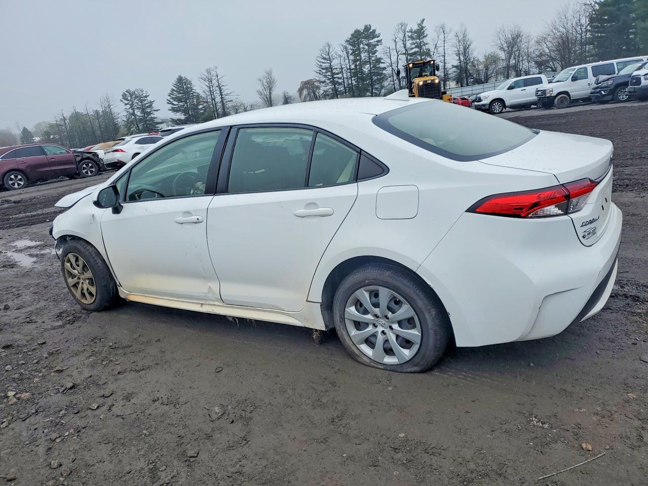 2022 Toyota Corolla Le - Image 2