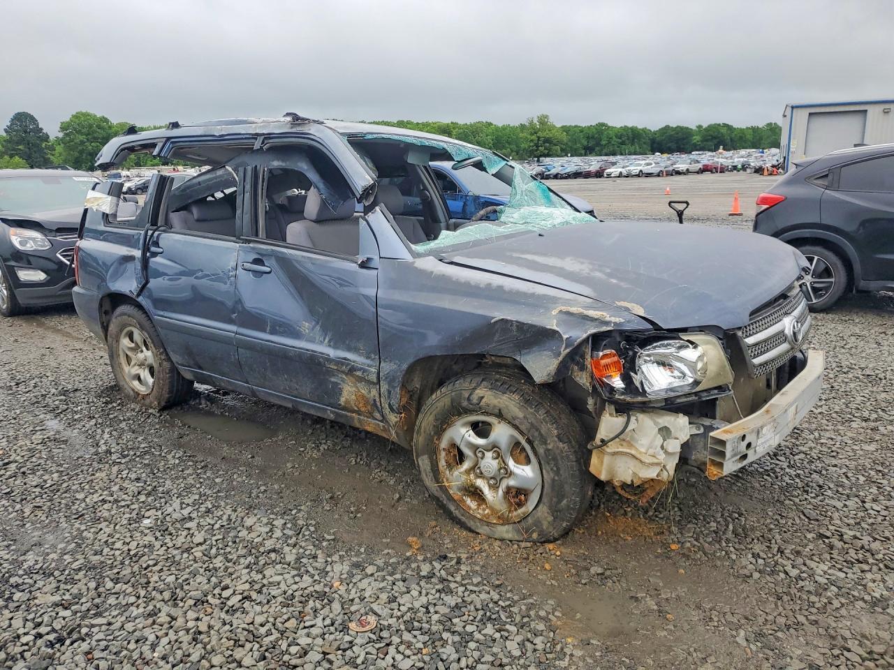2004 Toyota Highlander Base - Image 4