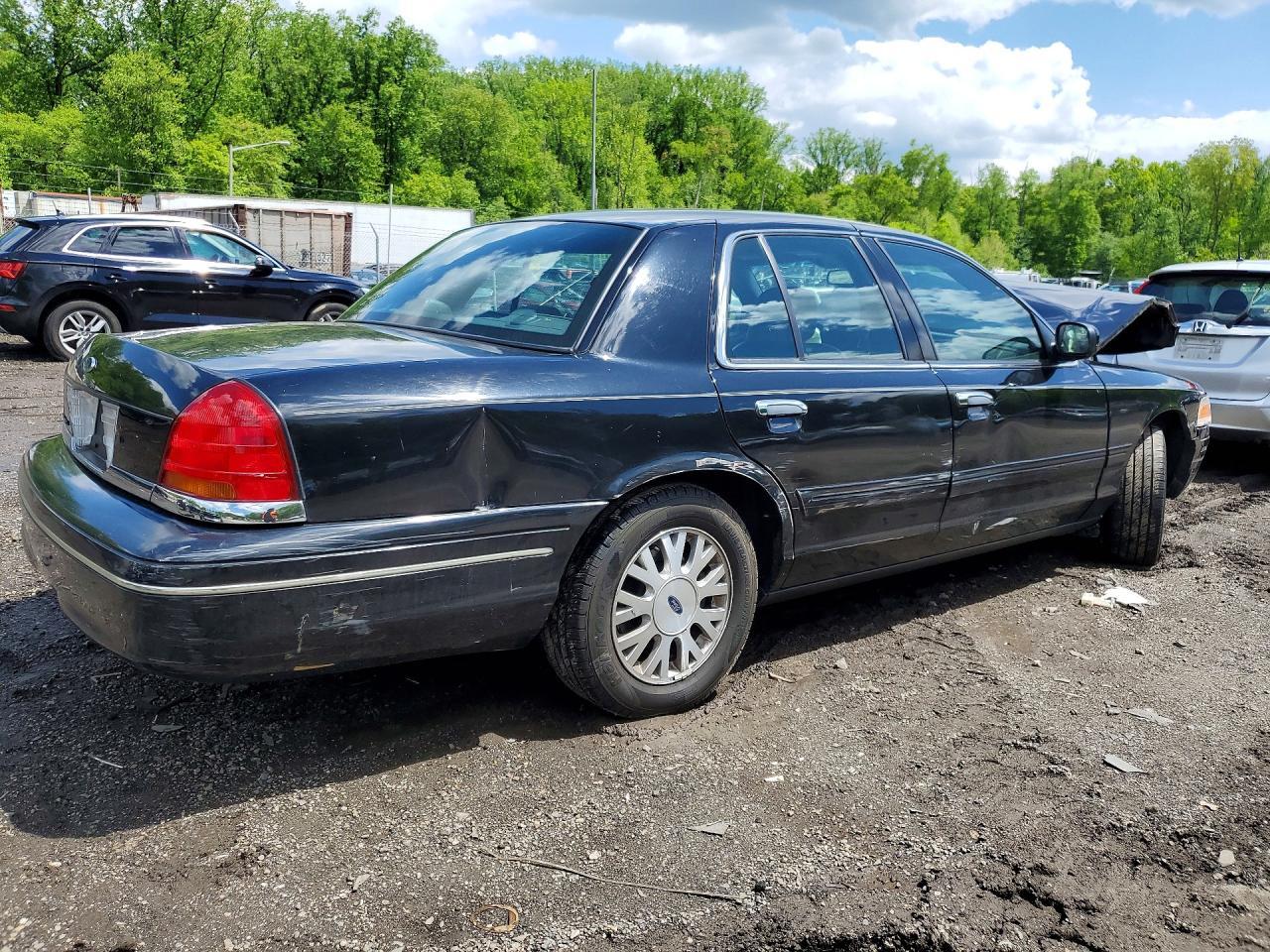2003 Ford Crown Victoria Lx - Image 3