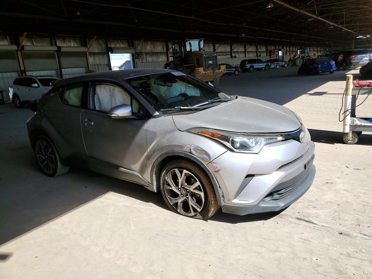2019 Toyota C-Hr Xle - Фото 4