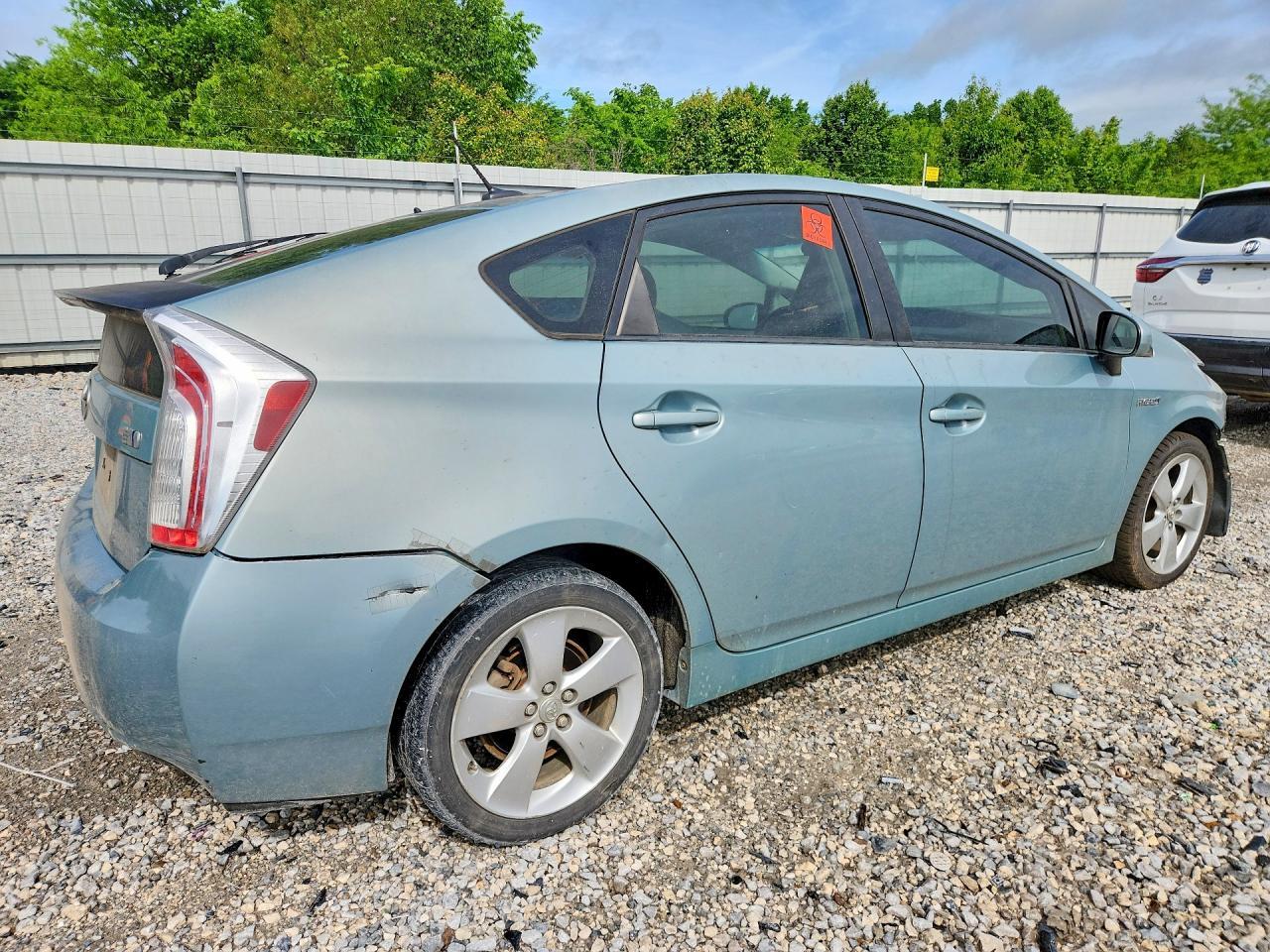 2012 Toyota Prius Five - Image 3