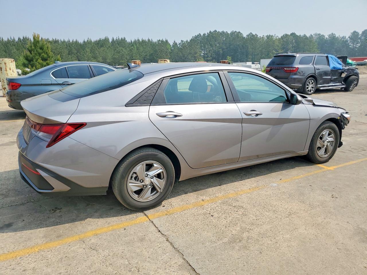 2024 Hyundai Elantra Se - Фото 3