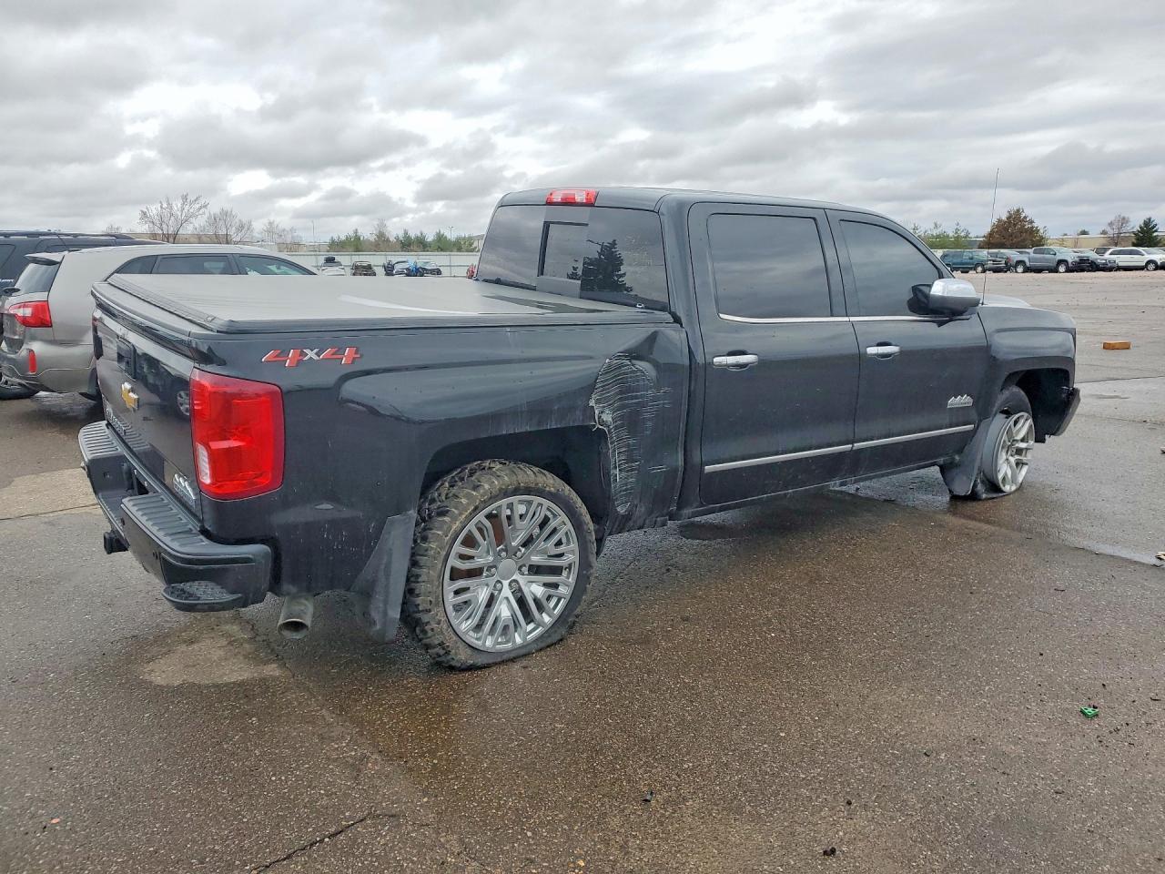 2018 Chevrolet Silverado K1500 High Country - Image 3